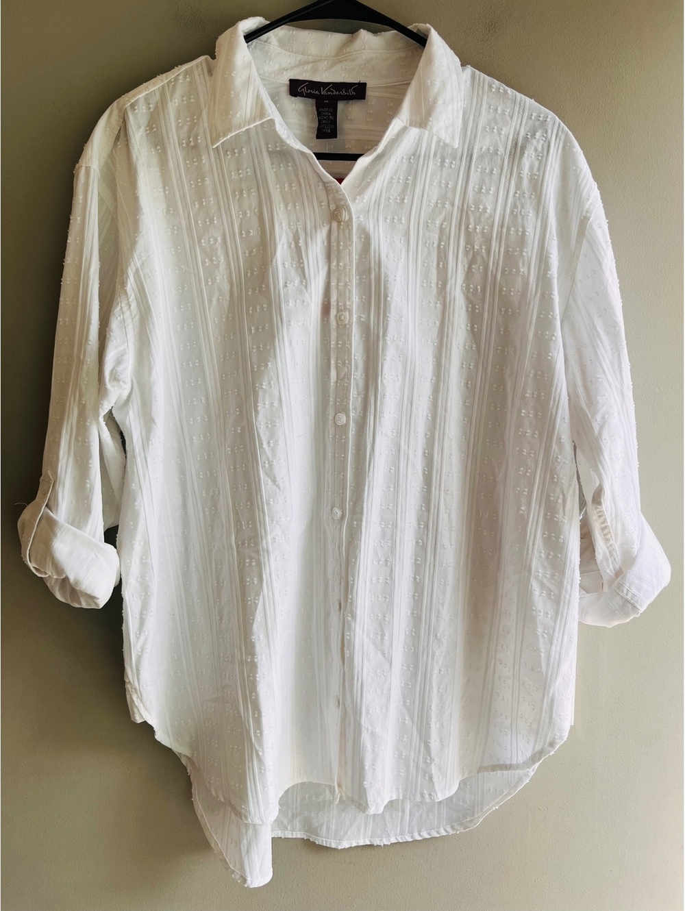 Gloria Vanderbilt White Textured Long-Sleeve Button-Down Blouse Size M
